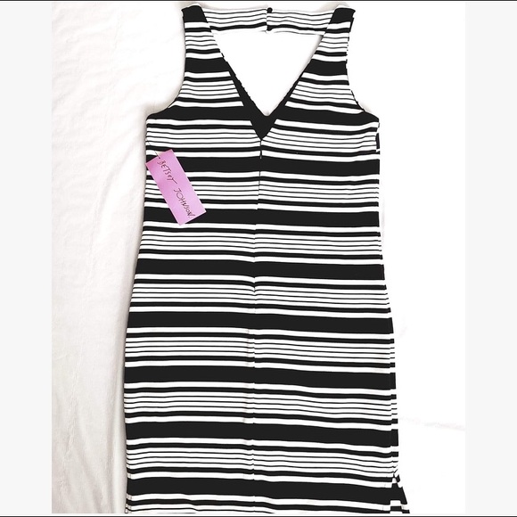 SOLD‼️Betsey Johnson Print Shift Dress - Picture 2 of 8